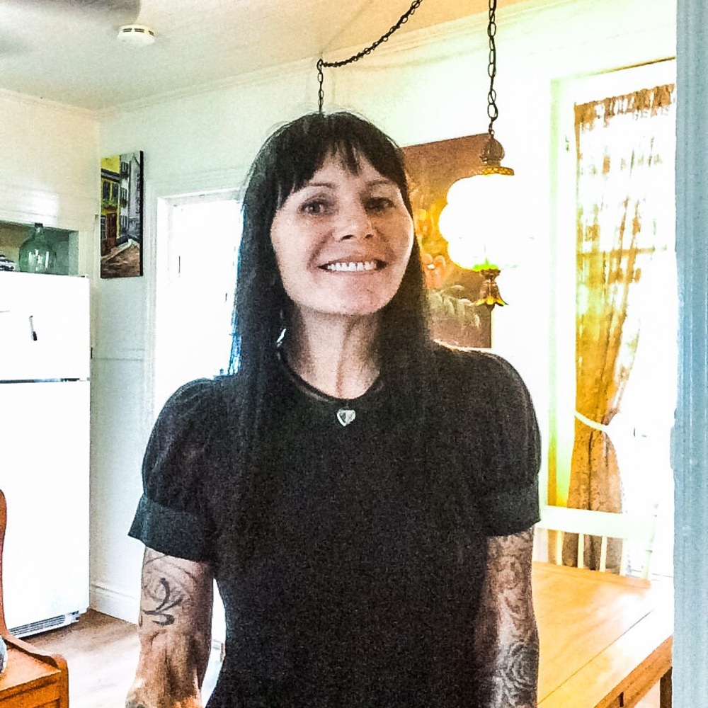 Meet your Posher, Gina